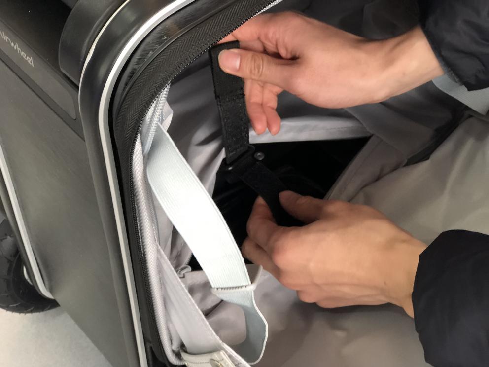 Airwheel SE3 Tech Luggage